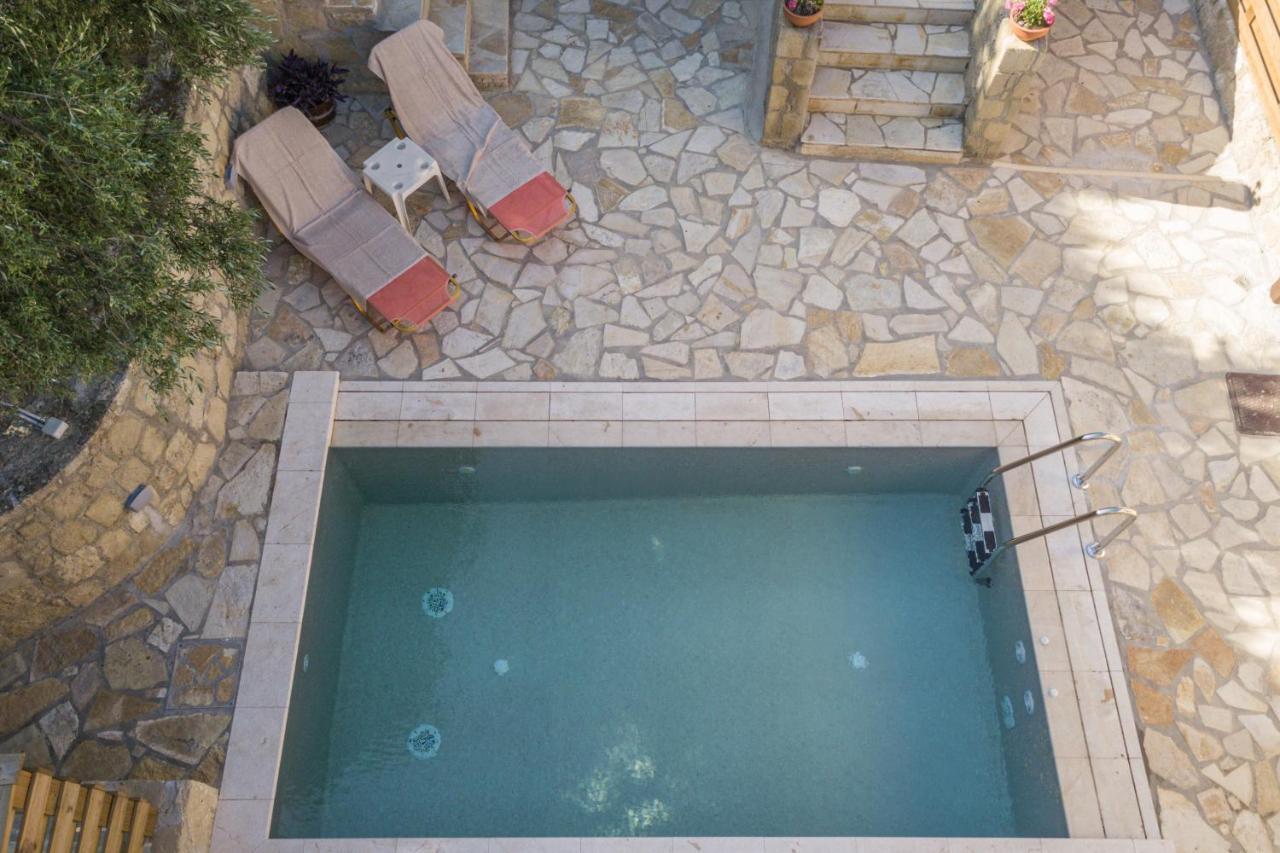 Olive Villas Kría Vrísi Exteriör bild