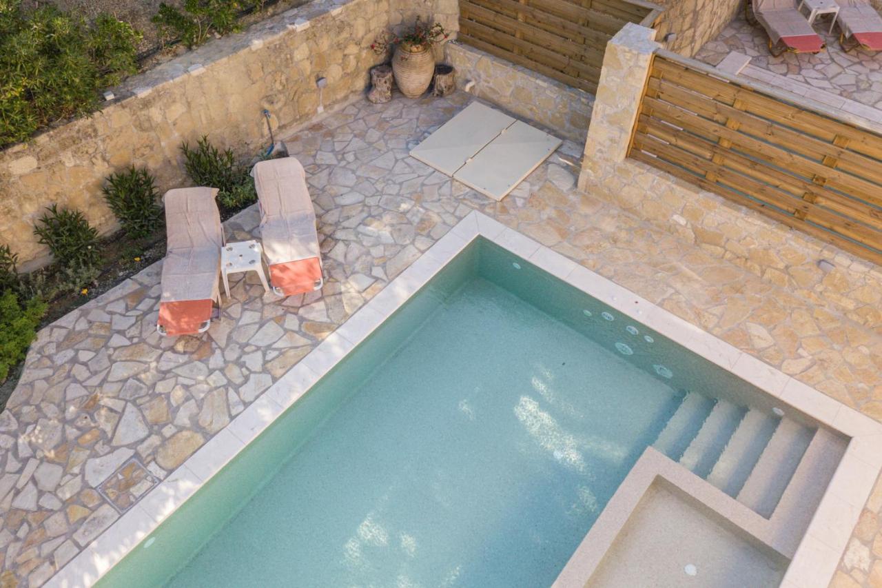 Olive Villas Kría Vrísi Exteriör bild
